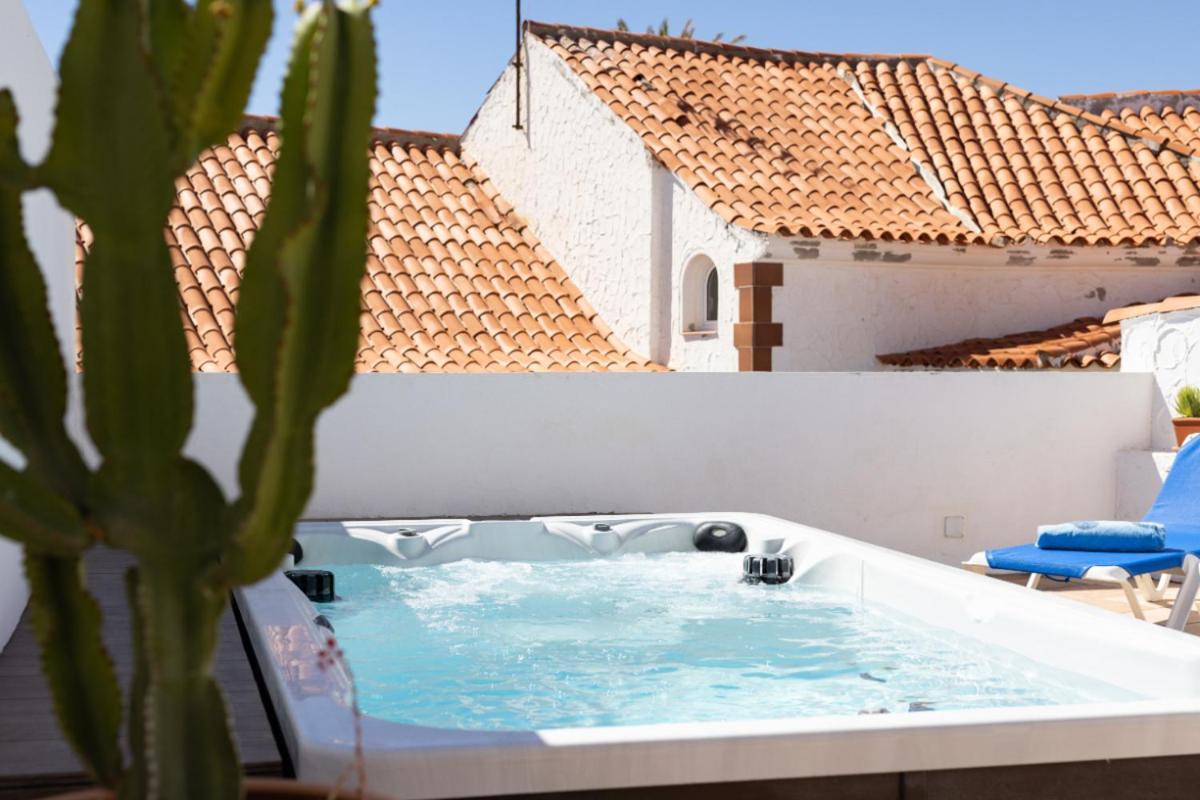 Casa Naranja - Heated Pool - Bbq - Terrace - Free Wifi - Child & Pet-Friendly - 3 Bedrooms - 6 People Poris de Abona Εξωτερικό φωτογραφία
