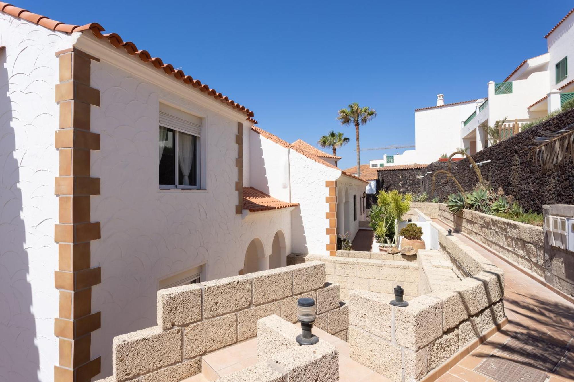 Casa Naranja - Heated Pool - Bbq - Terrace - Free Wifi - Child & Pet-Friendly - 3 Bedrooms - 6 People Poris de Abona Εξωτερικό φωτογραφία
