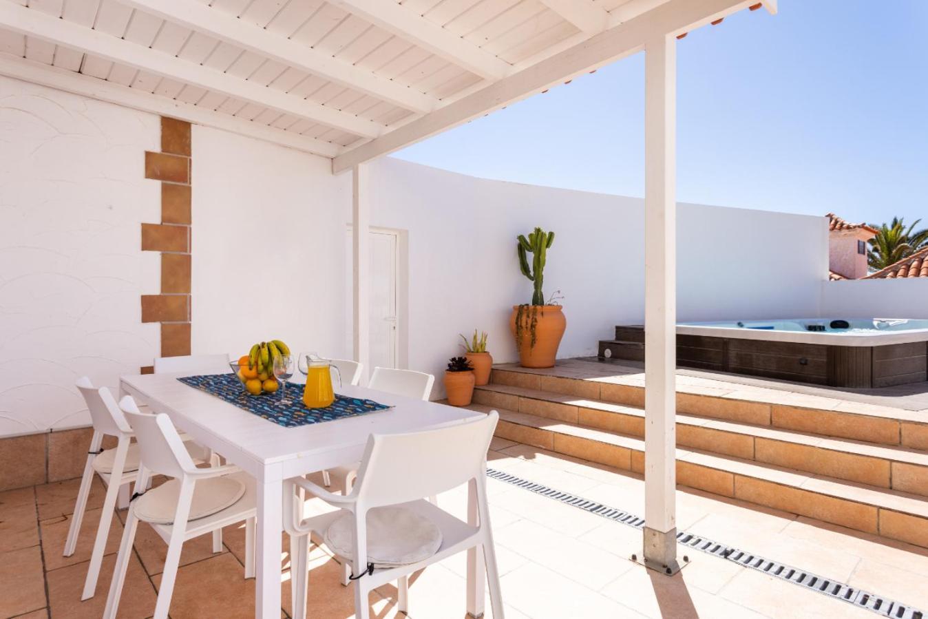 Casa Naranja - Heated Pool - Bbq - Terrace - Free Wifi - Child & Pet-Friendly - 3 Bedrooms - 6 People Poris de Abona Εξωτερικό φωτογραφία